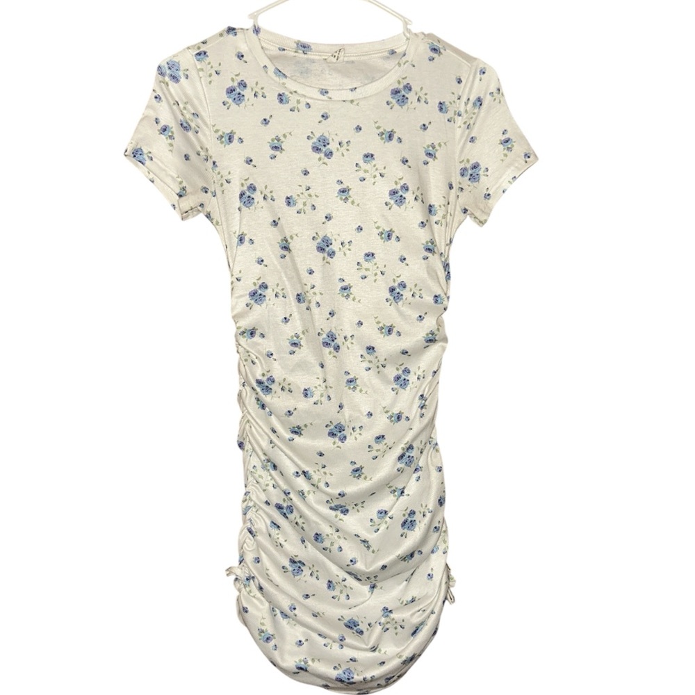 SHEIN White and Blue Floral Tee shirt dress